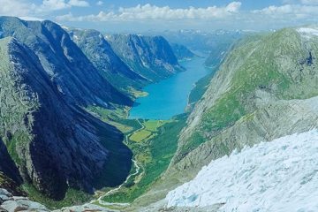 Lundebreen, Sunnfjord.