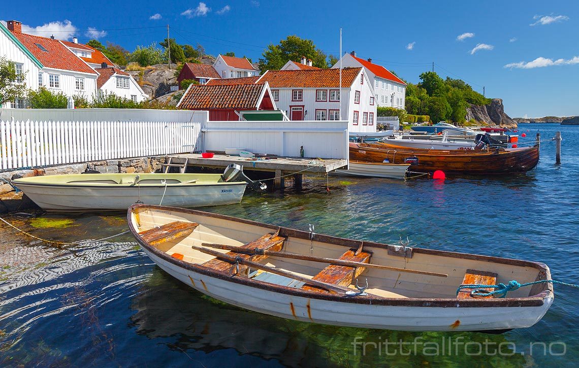 Sørlandsidyll i Brekkestø, Lillesand, Agder.<br>Bildenr 20120823-220.