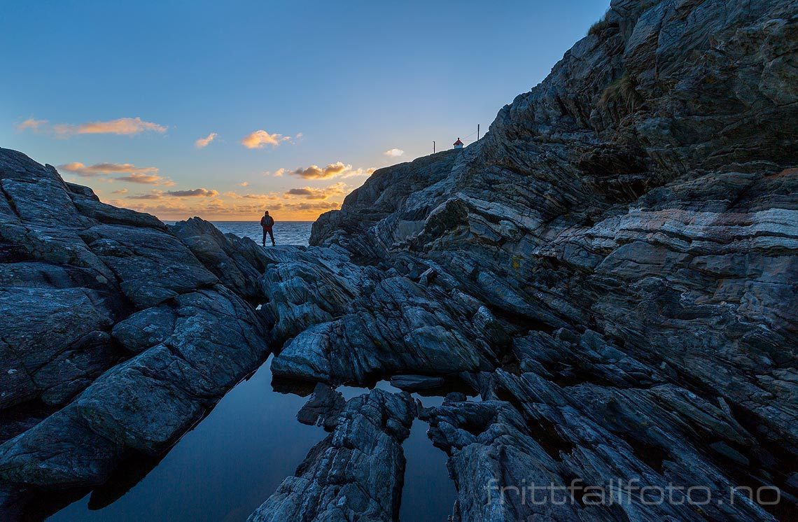 Aprilkveld ved Bleivik fyrlykt, Haugesund, Rogaland<br>Bildenr 20160422-297.