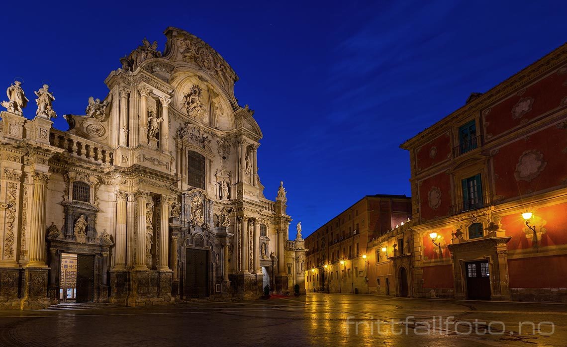 Morgen ved Catedral de Murcia i Murcia, Región de Murcia, Spania.<br>Bildenr 20161022-460.