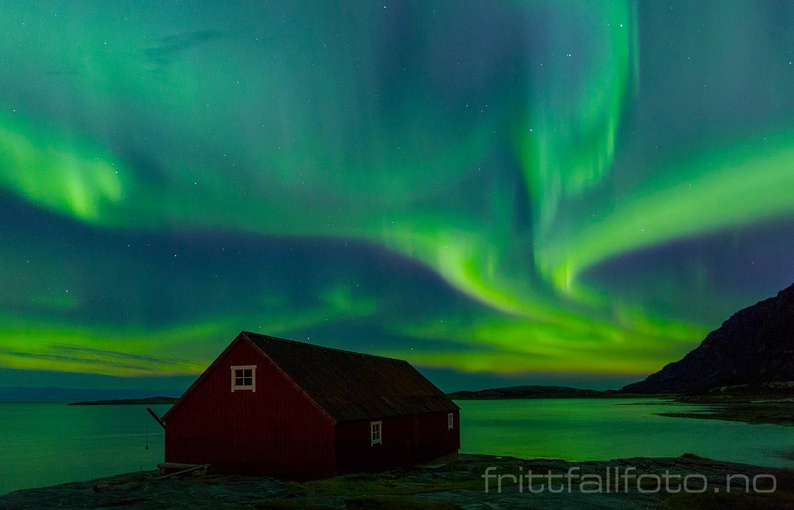 Nordlys over Mjelle, Bodø, Nordland.<br>Bildenr 20161026-026.