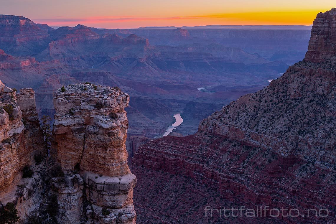 Morgen nær Moran Point ved Grand Canyon, Arizona, USA.<br>Bildenr 20170405-007.