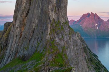 Seggelskaret, Senja.