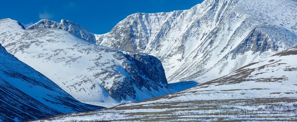 Vinterlandskap ved Langglupdalen i Rondane, Folldal, Innlandet.<br>Bildenr 20190228-377-378.