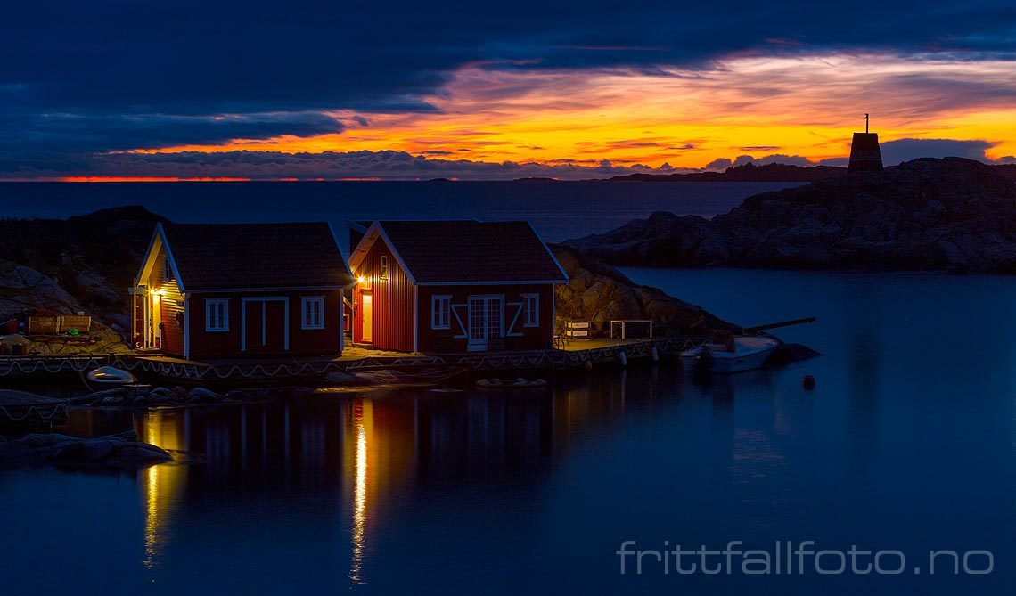 Kveld ved Ulvøysund, Lillesand, Agder.<br>Bildenr 20171215-030.