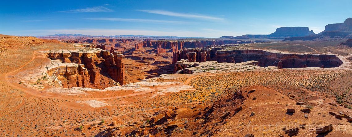 Ved Monument Basin i Canyonlands National Park, San Juan County, Utah, USA.<br>Bildenr 20170409-508.