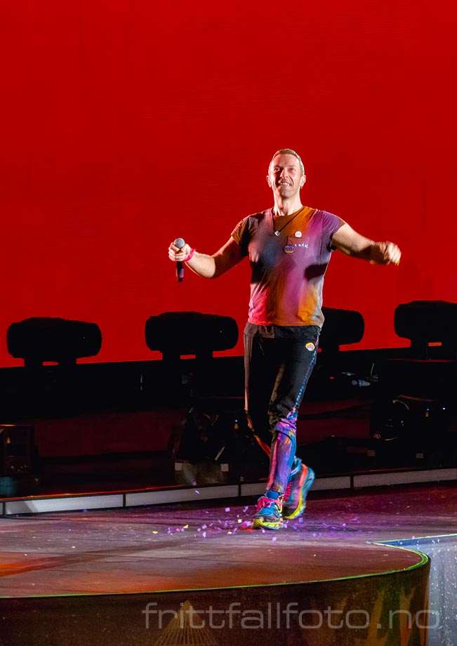 Chris Martin i Coldplay på Wembley Stadium, London.<br>Bildenr 20220820-192.