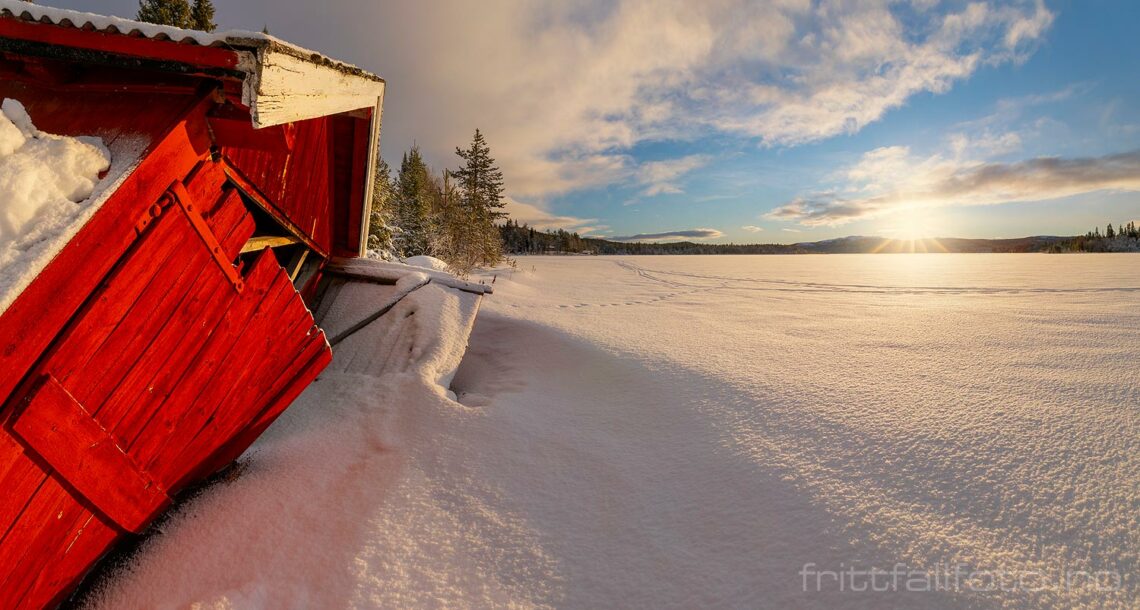 Vinterstemning ved Harrsjøen på Hanestadkjølen, Rendalen, Innlandet.<br>Bildenr 20201223-513-519.